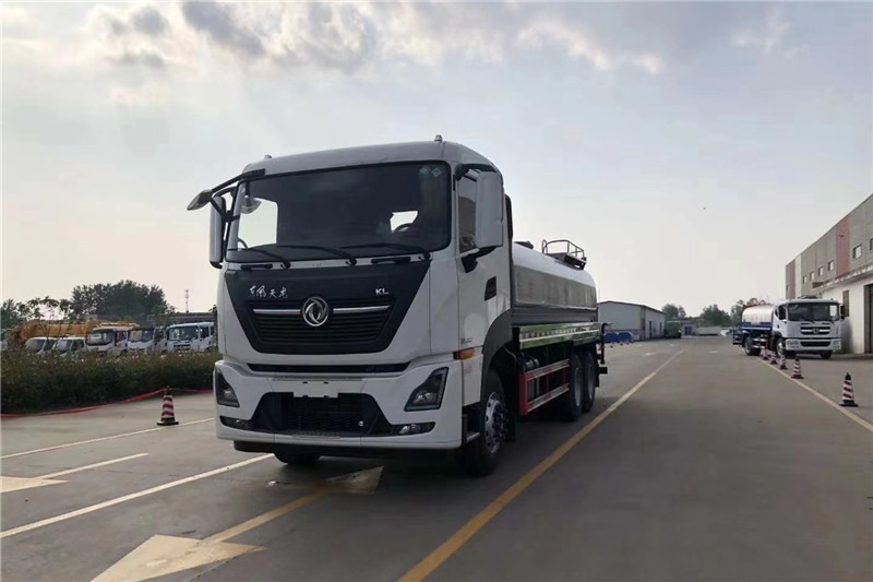 東風天龍后八輪20噸噴霧車，國六綠化噴灑車