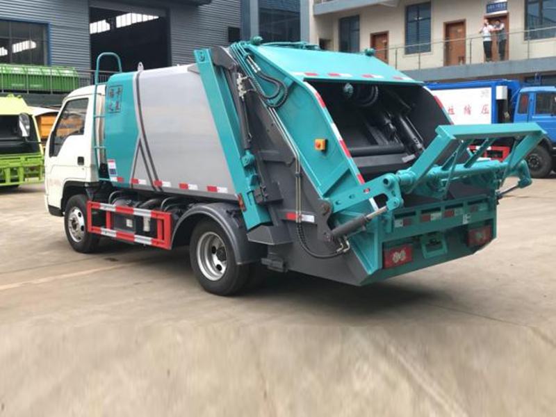 福田時(shí)代 5立方藍(lán)牌壓縮垃圾車(chē)
